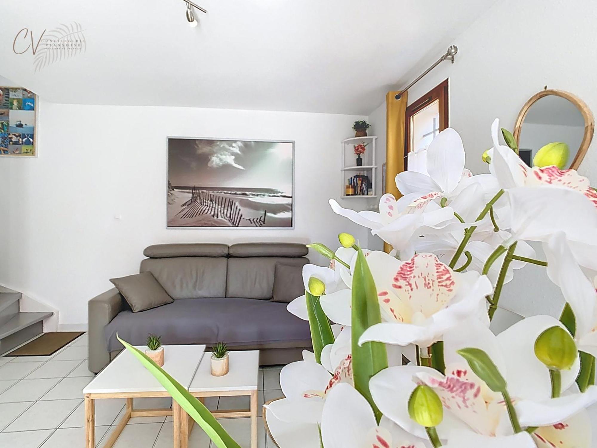 Petit Coin De Paradis Dans Residence Avec Piscine Vias Esterno foto
