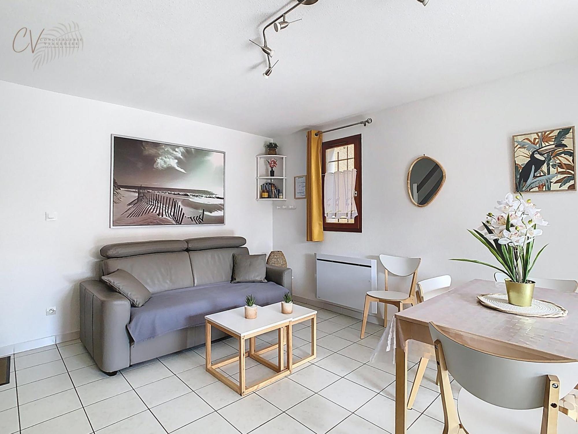 Petit Coin De Paradis Dans Residence Avec Piscine Vias Esterno foto